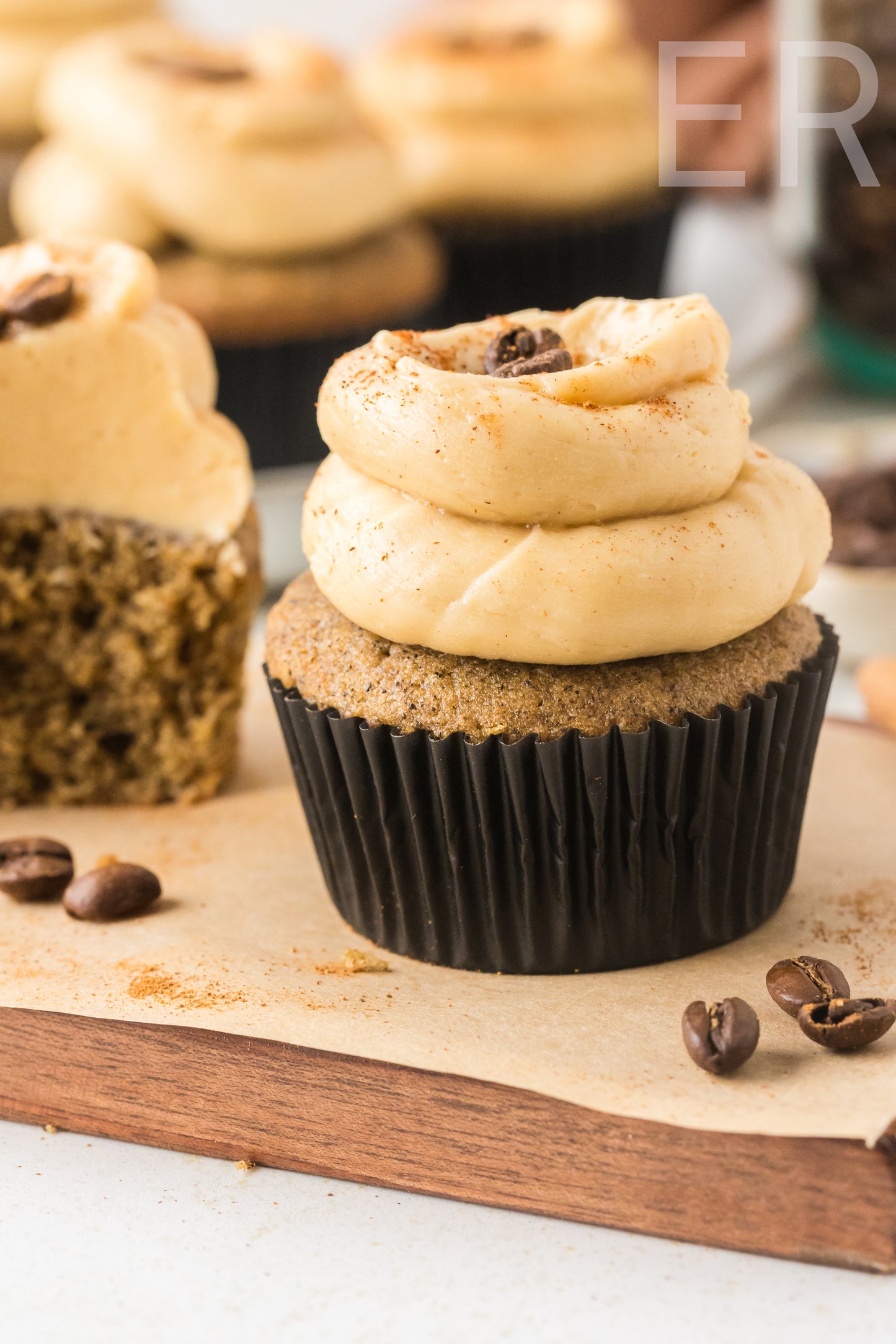 ☕ Coffee Cupcakes with Coffee Buttercream