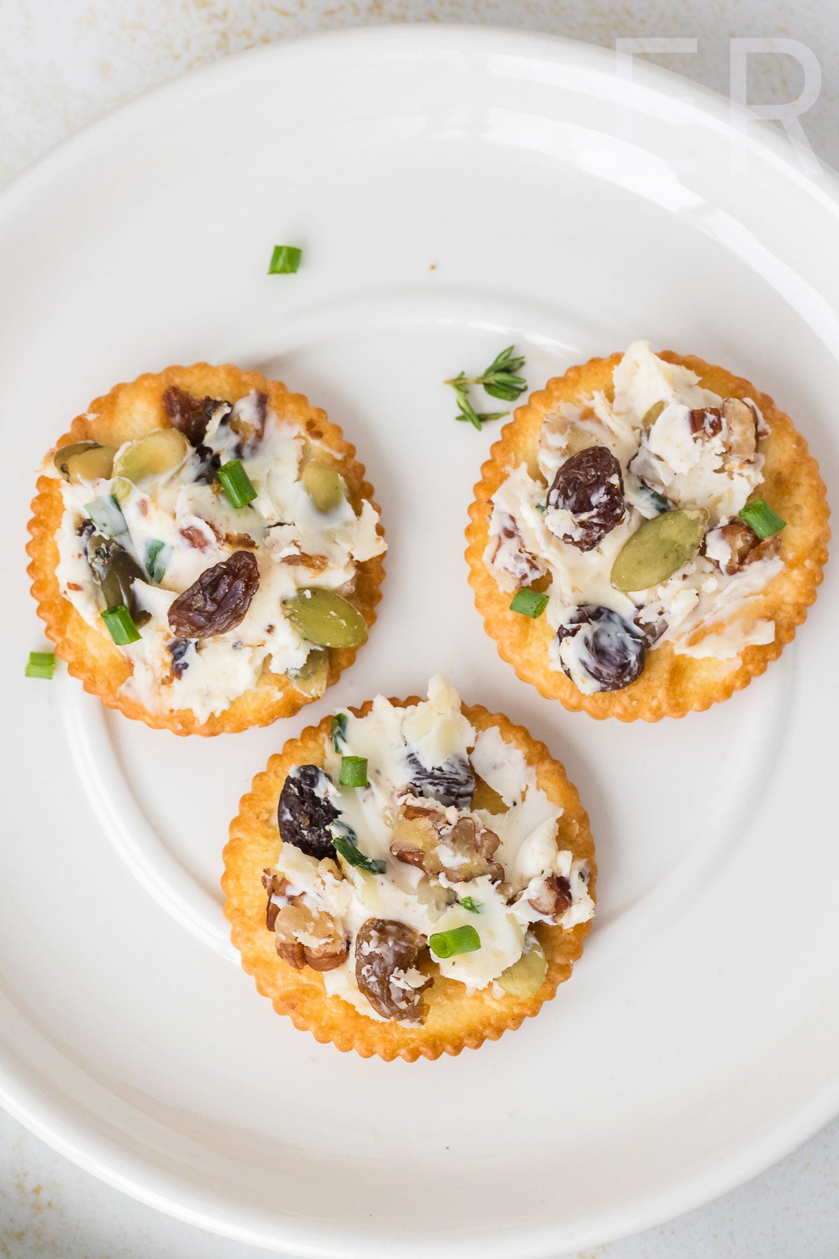 Easy Cheese Ball with Raisins & Pecans