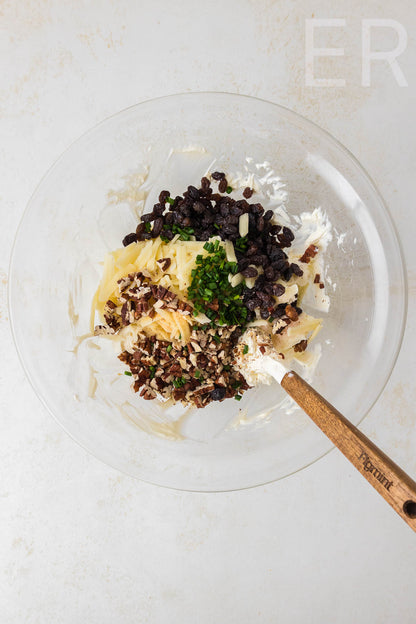 Easy Cheese Ball with Raisins & Pecans