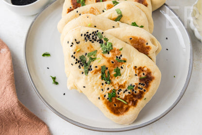Easy Homemade Black Sesame Naan 🫓