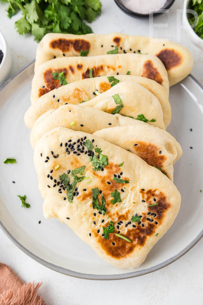 Easy Homemade Black Sesame Naan 🫓