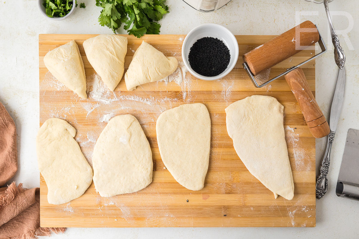 Easy Homemade Black Sesame Naan 🫓