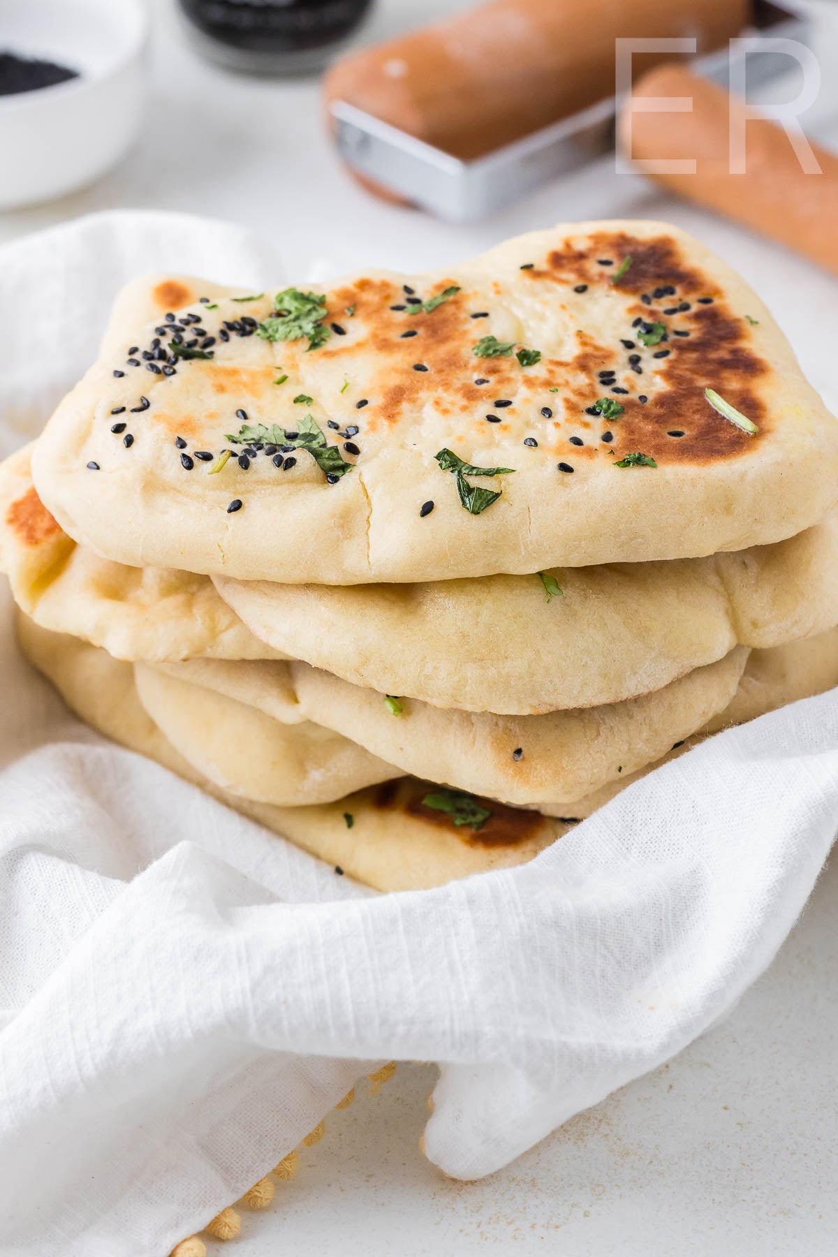 Easy Homemade Black Sesame Naan 🫓
