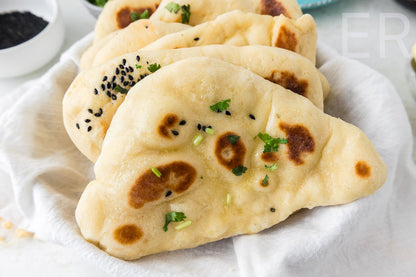 Easy Homemade Black Sesame Naan 🫓
