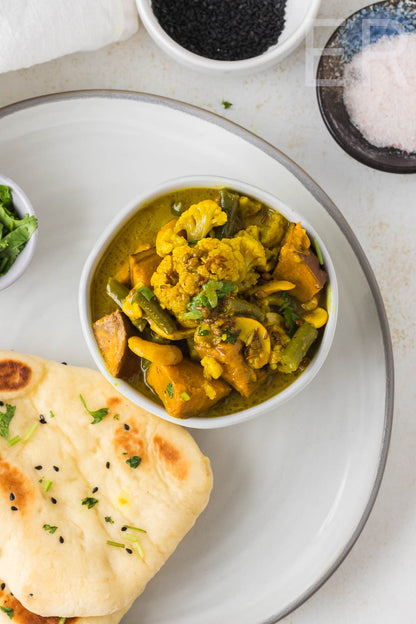 Sweet Potato, Cauliflower, and Green Bean Curry 🍠