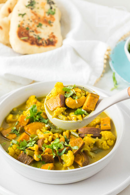 Sweet Potato, Cauliflower, and Green Bean Curry 🍠