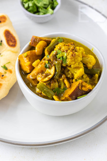 Sweet Potato, Cauliflower, and Green Bean Curry 🍠