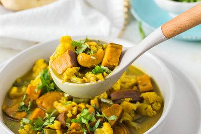 Sweet Potato, Cauliflower, and Green Bean Curry 🍠