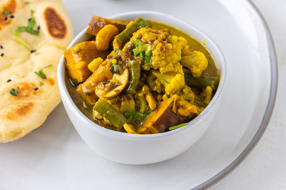 Sweet Potato, Cauliflower, and Green Bean Curry 🍠