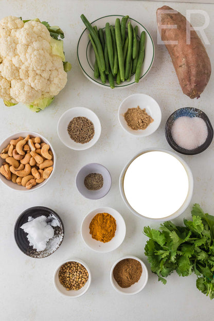 Sweet Potato, Cauliflower, and Green Bean Curry 🍠