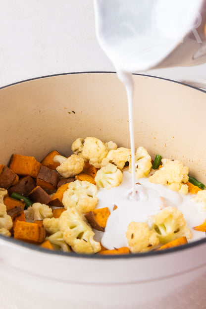 Sweet Potato, Cauliflower, and Green Bean Curry 🍠